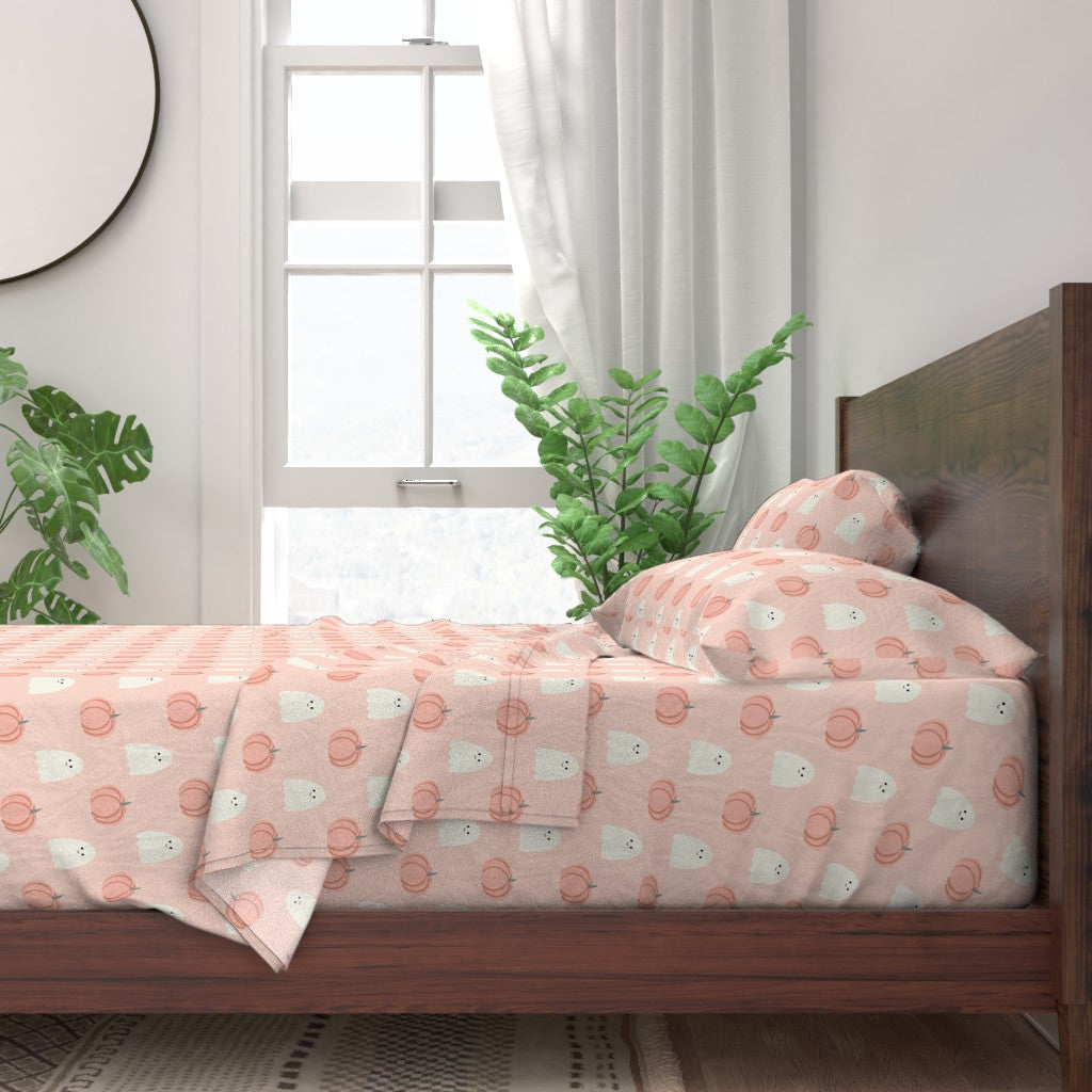 Kids Peach Ghosts & Pumpkins Sheet Set
