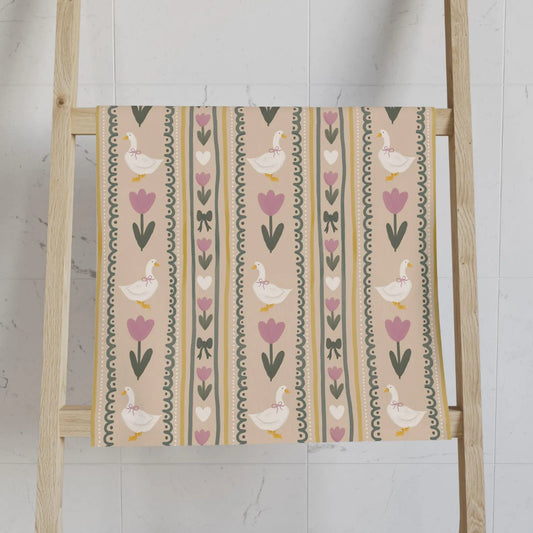 Cottagecore Vintage Goose Hand Towel for Kitchen and Bath, Summer Home Decor, Rustic Country Home, Farmhouse Decor